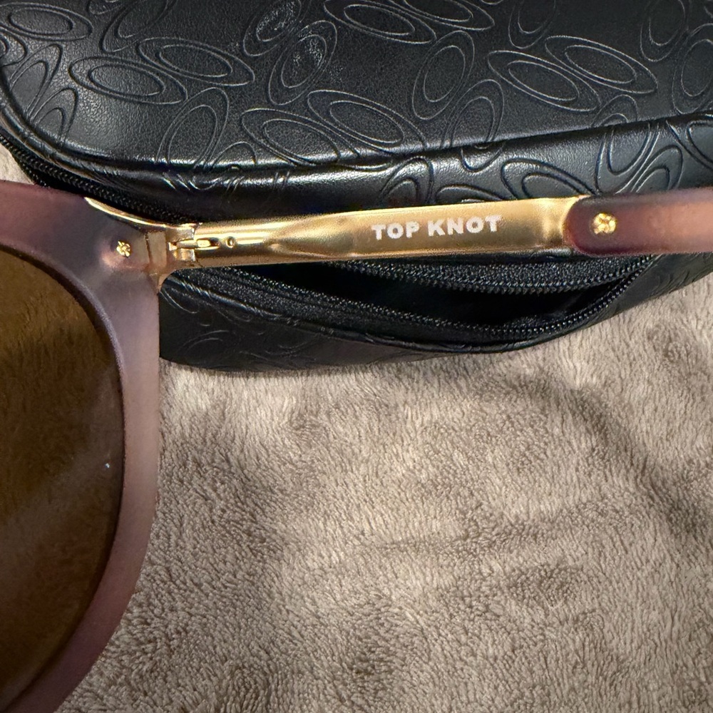 Oakley Top Knot Sunglasses- tortoise - Picture 3 of 3